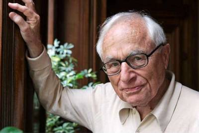 В возрасте 101 года умер известный сценарист Уолтер Бернштейн