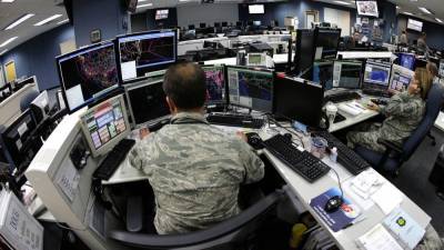 Военная разведка США покупает базы данных для слежки за людьми без ведома суда