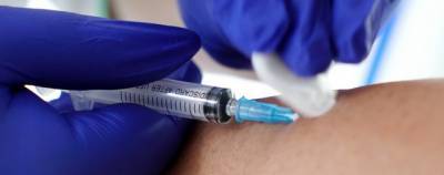 Житель США умер через несколько часов после прививки от коронавируса
