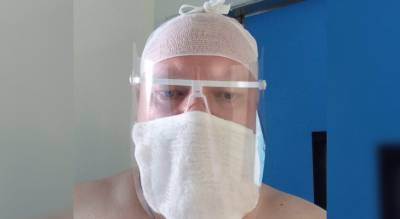 "Это опасно": врач о ношении маски в мороз