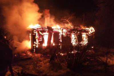 В Рославльском районе в пожаре в жилом доме погибла женщина