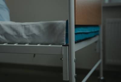 В Петербурге пациента с коронавирусом нашли зарезанным в палате больницы