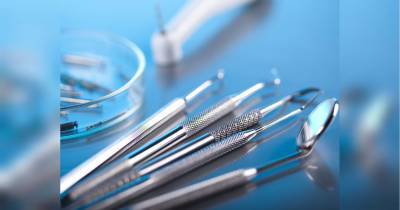 Сам себе стоматолог: мужчина вырвал зуб плоскогубцами из-за боязни врачей