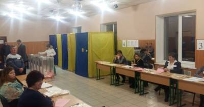 На Украине проходят довыборы местных депутатов