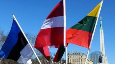 Страны Прибалтики требуют принять новые санкции в отношении России