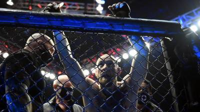 Без надежд на реванш с Нурмагомедовым: Макгрегор проиграл нокаутом Порье на UFC 257