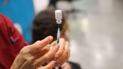 Удостоверение о прививке: почему в Израиле его выдают только на полгода
