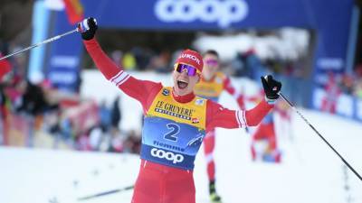 Большунов толкнул финского лыжника на финише эстафеты на этапе КМ в Лахти