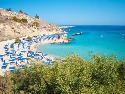 Кипр откроет границы для туристов с 1 марта