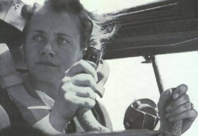 Ханна Райч: как лучшая лётчица люфтваффе пыталась спасти Гитлера