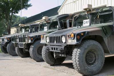 Украинские военные “потеряли” в Донбассе два дорогостоящих авто Hummer, переданных ВСУ США