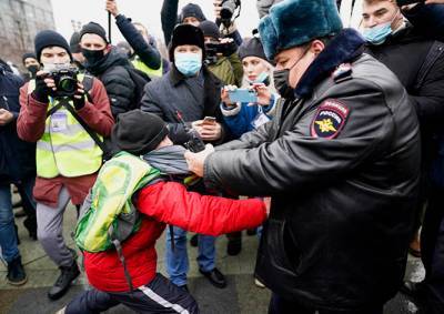 МИД Чехии осудил массовые задержания на митингах в России