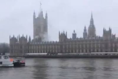 СМИ сообщили о пожаре в здании Вестминстерского дворца в Лондоне