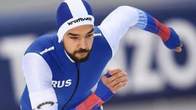 Конькобежец Арефьев выиграл забег на 500 м на этапе в Нидерландах