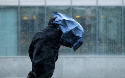 Ветер, дождь, метели: украинцев предупредили об ухудшении погоды