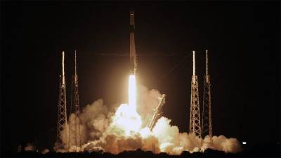 SpaceX запустила ракету со 143 спутниками