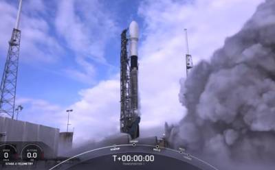 SpaceX вывела на орбиту рекордную партию спутников