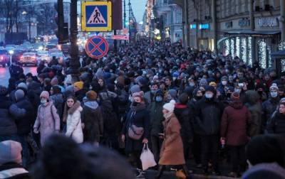 "Мало людей": в Кремле оценили количество людей на митингах за Навального