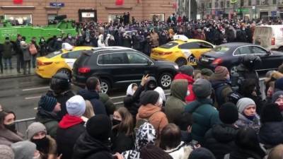 Полиция и Росгвардия пресекли все нарушения на незаконной акции в Москве