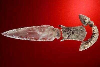 В Испании археологи нашли хрустальный кинжал возрастом 5 тысяч лет