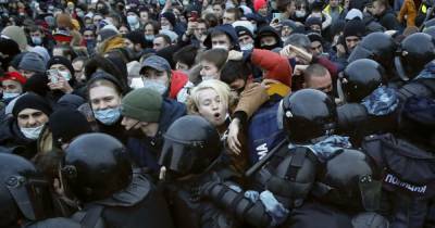 Митинги за Навального в России: как соцсеть для подростков стала новым инструментом политической борьбы