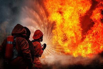 На пожаре в Озерках погибла 61-летняя женщина – эвакуированы 10 человек
