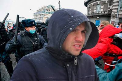 Бондаренко заявил, что стычки с ОМОНом и полицией 23 января происходили впервые в новой России, люди дошли до отчаяния