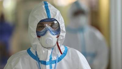 Эксперт сравнил распространение новых штаммов COVID со второй пандемией - iz.ru - США - Англия - Бразилия - Юар