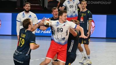 Бесславный конец: Россия крупно проиграла Швеции и не смогла выйти в четвертьфинал ЧМ по гандболу