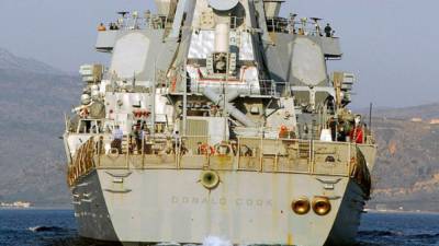 Танкер США направился в Черное море для заправки эсминца «Дональд Кук»