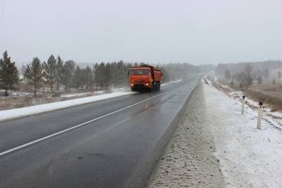 Снег на федеральных дорогах Забайкалья расчищают 78 единиц техники