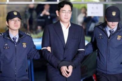 Глава Samsung не будет оспаривать решение суда, приговорившего его к 2,5 года тюрьмы nbsp