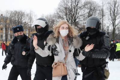 В Петербурге арестовали 37 человек за участие в несогласованной акции