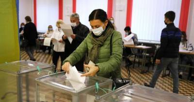 В 14 регионах Украины состоялись повторные местные выборы: кого выбирали
