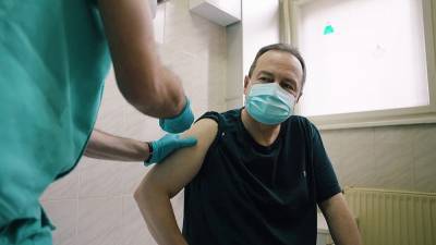 В российских регионах ослабили меры по борьбе с коронавирусом