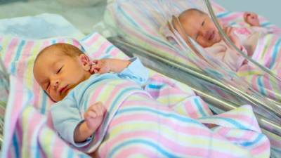 Двое младенцев на юге Израиля чуть не погибли от переохлаждения