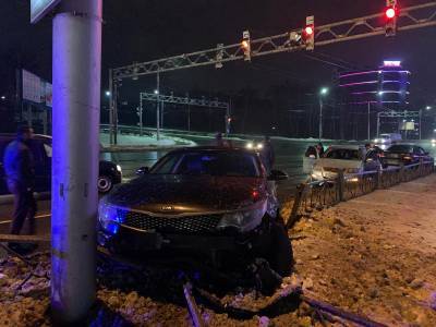 32-летний водитель, врезавшийся в дорожное ограждение на Московском шоссе в Рязани, был пьян