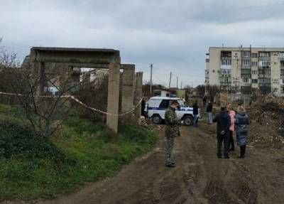 Придавила бетонная плита: школьник в Крыму погиб на заброшенной стройке, двое пострадали
