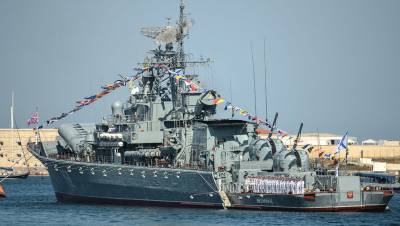Российские моряки на учениях отработали уничтожение корабля условного противника