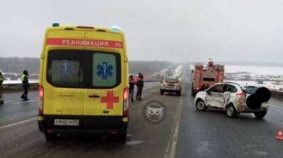 В серьезном ДТП на выезде из Пензы пострадали два человека