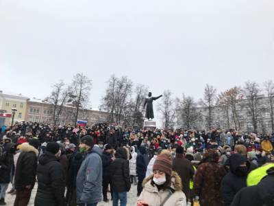 Несанкционированные акции оппозиции прошли в городах Поволжья