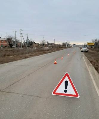 Под Астраханью в результате наезда автомобиля пострадала 13-летняя девочка