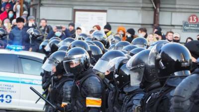 Суд арестовал провокатора за нападение на ОМОН во время незаконной акции во Владивостоке
