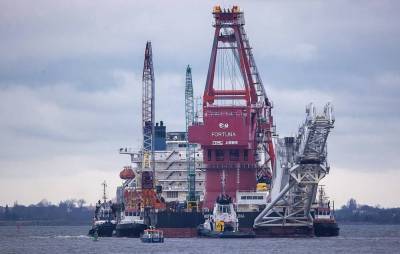 В водах Дании возобновилось строительство СП-2