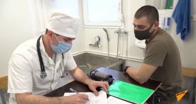 Российские военнослужащие в Сирии вакцинируются от COVID – 19 - видео