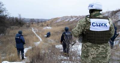 На Донбассе в результате обстрела боевиков получил ранение военнослужащий ВСУ: его состояние тяжелое