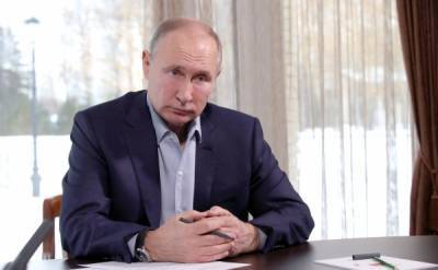"Скучно, девочки": Путин впервые прокомментировал расследование Навального про резиденцию в Геленджике