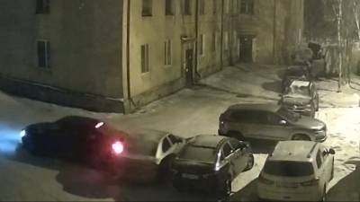 Автомойщик угнал машину и устроил аварию в Мурманской области
