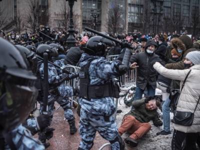 Соратники Навального призвали людей на новые протесты 31 января