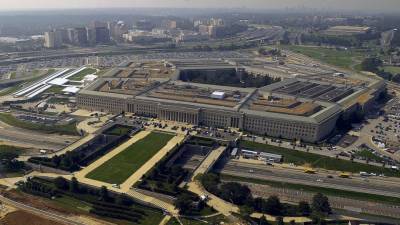 Пентагон в обход законодательства скупает базы данных для слежки за американцами и не только